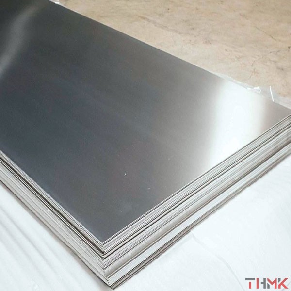 Лист 100х2000х8000 мм STRENX 900 F EN 10025-6 S890QL1